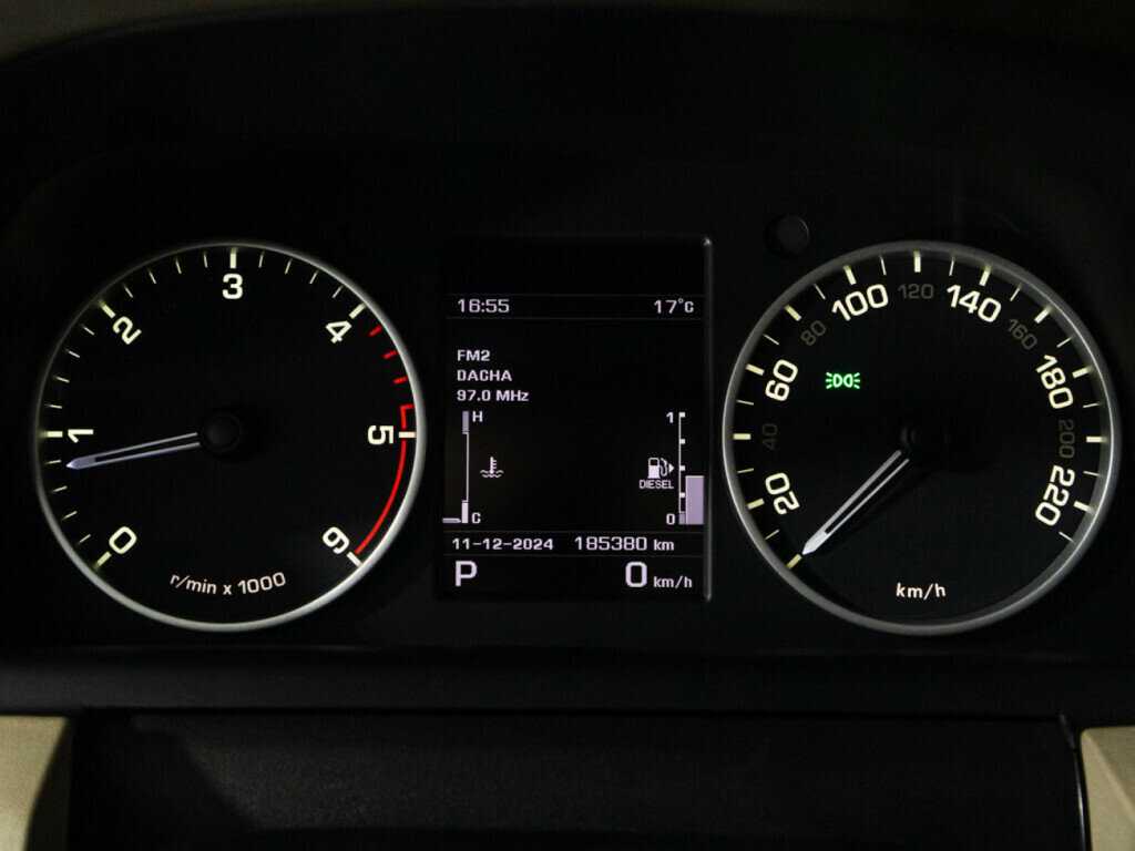 Б/У Лэнд Ровер Дискавери 2013 года. Фото: #11