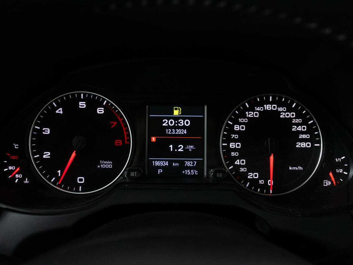 Б/У Ауди К5 2012 года. Фото: #11