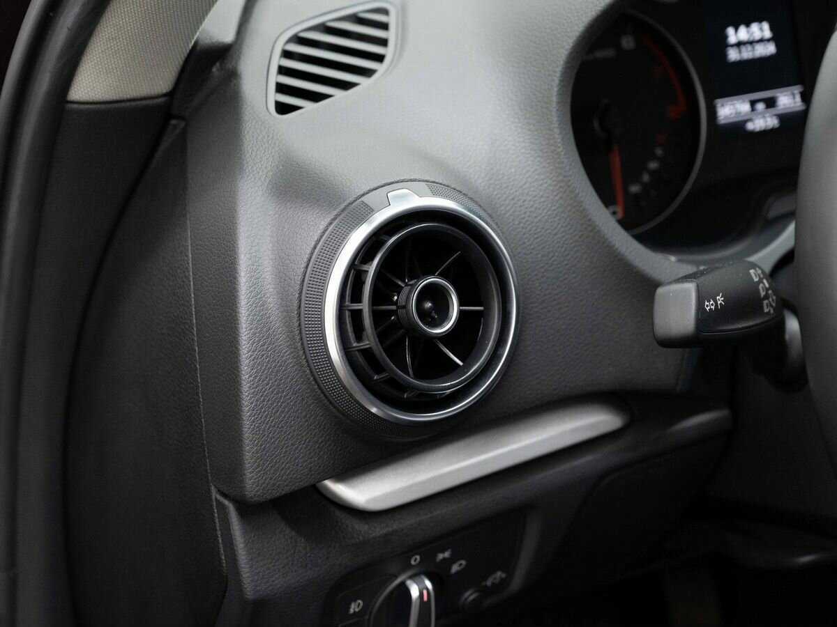 Б/У Ауди А3 2013 года. Фото: #17