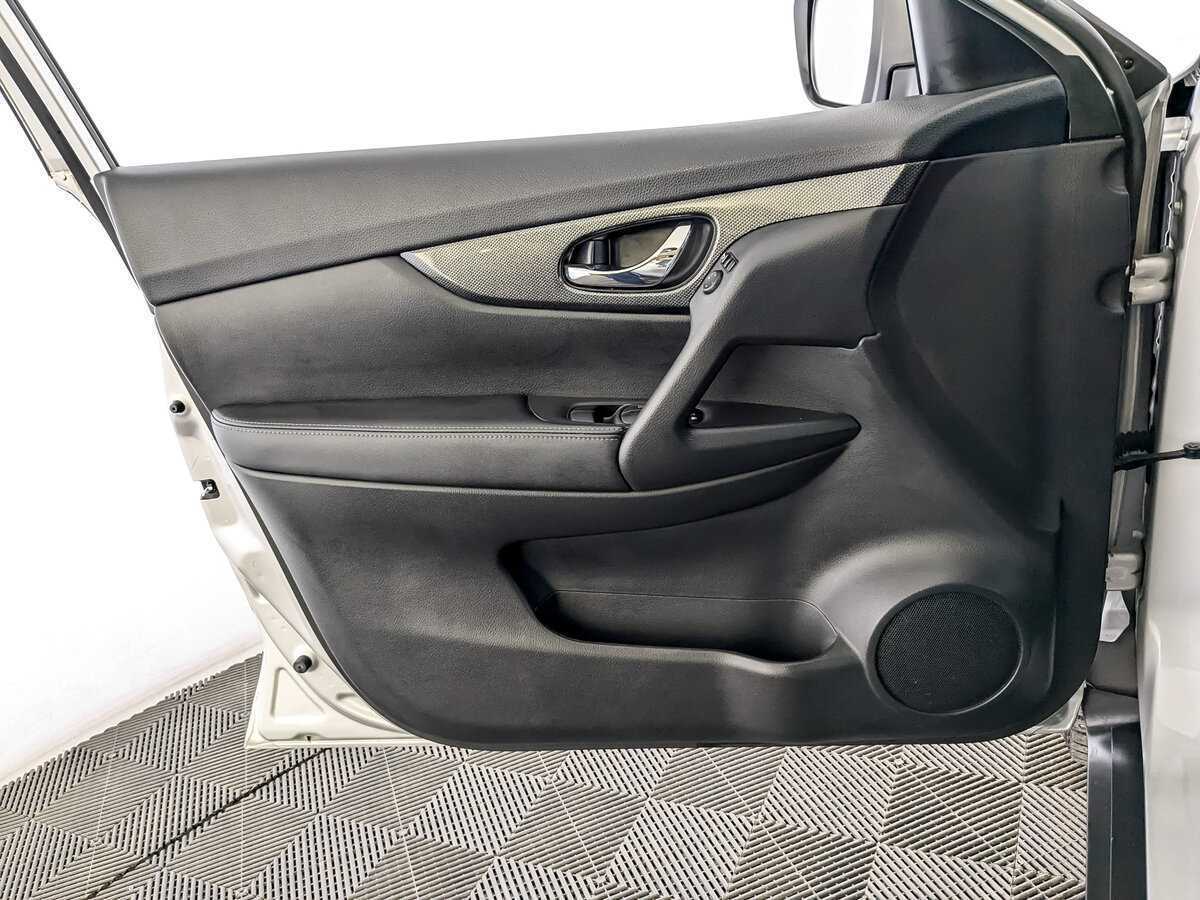 Б/У Ниссан Икс-Трейл 2018 года. Фото: #16