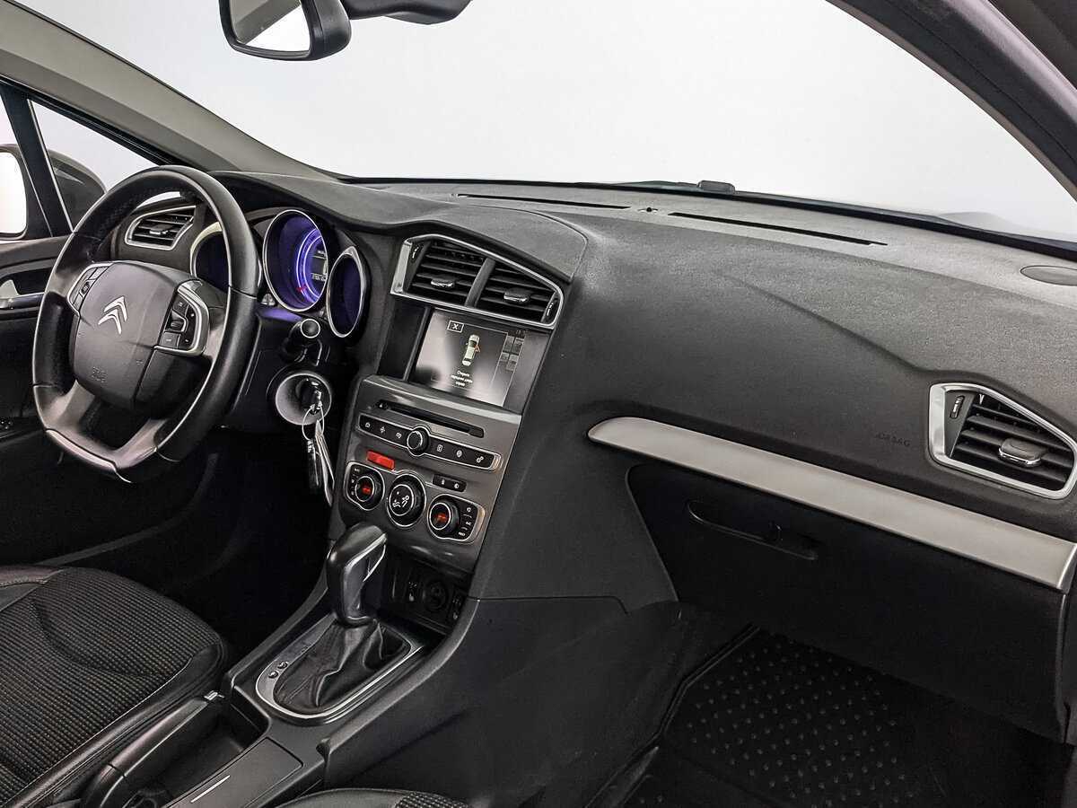 Б/У Ситроен Ц4 2018 года. Фото: #12