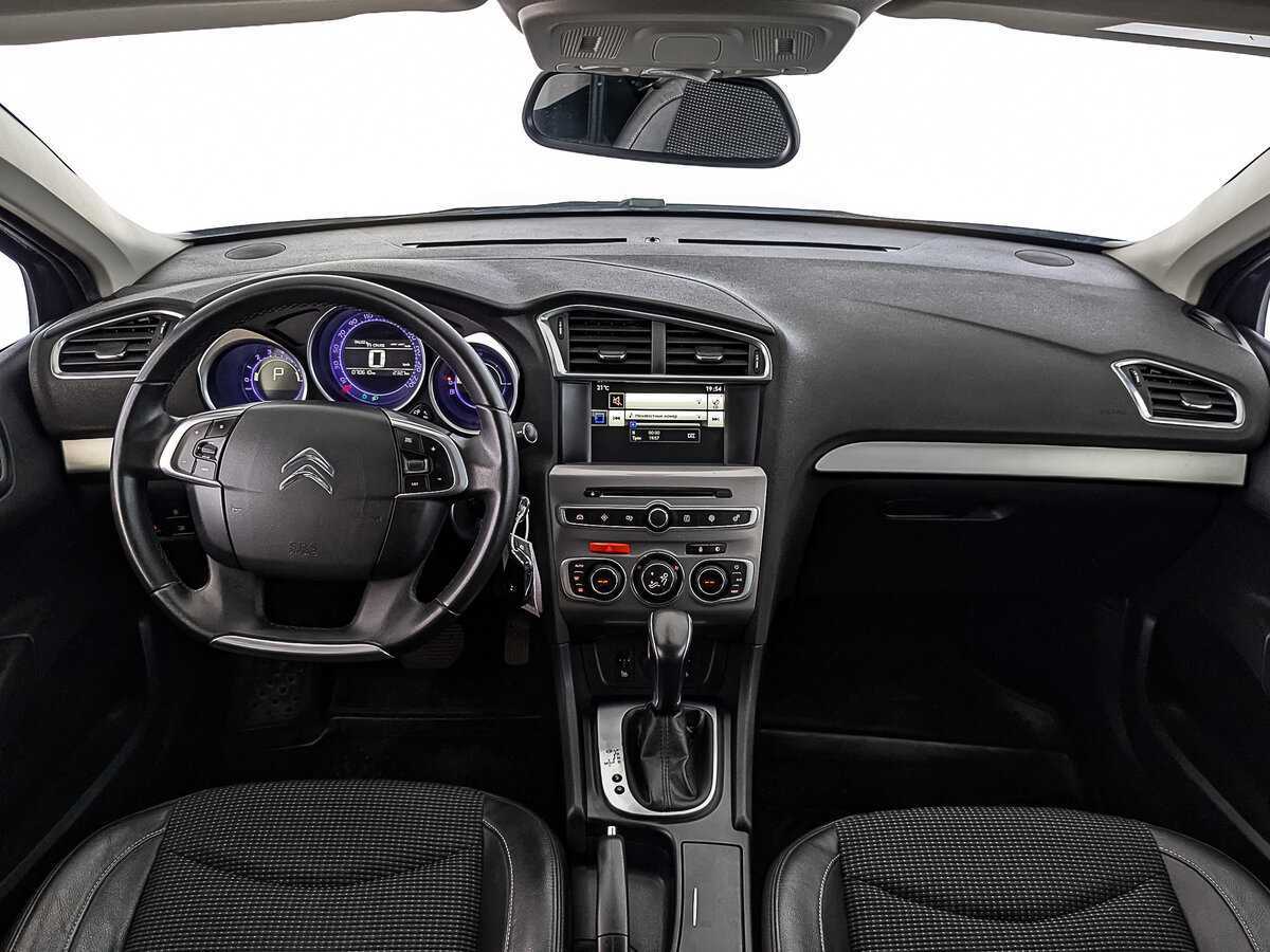 Б/У Ситроен Ц4 2018 года. Фото: #13