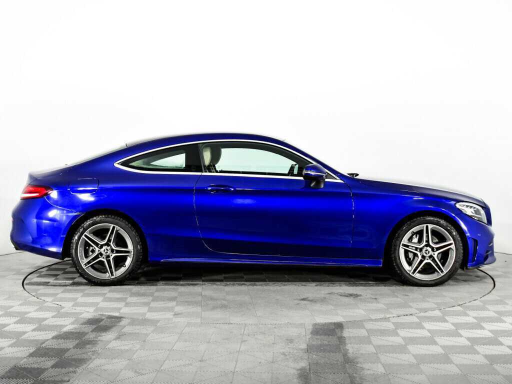 Б/У Мерседес-Бенц Ц-Класс 2019 года. Фото: #3