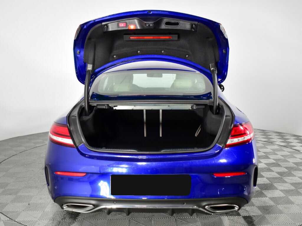 Б/У Мерседес-Бенц Ц-Класс 2019 года. Фото: #16