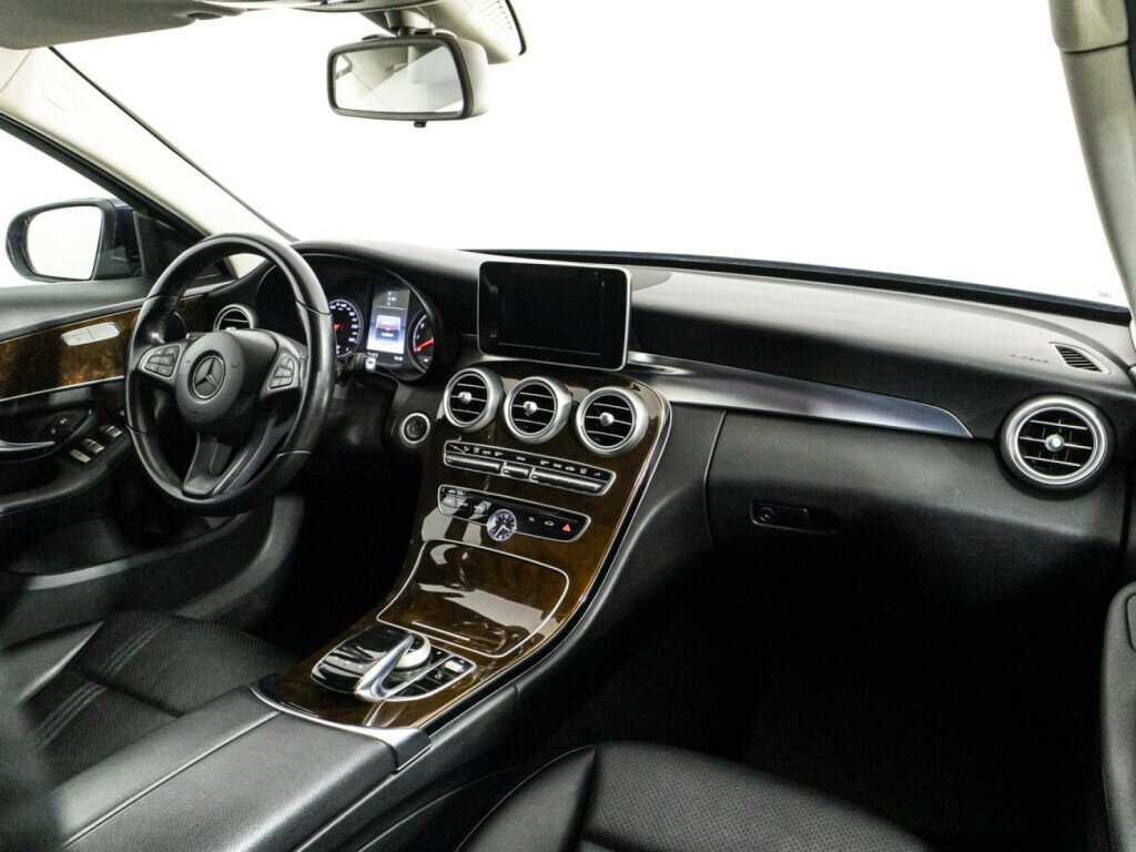 Б/У Мерседес-Бенц Ц-Класс 2015 года. Фото: #8