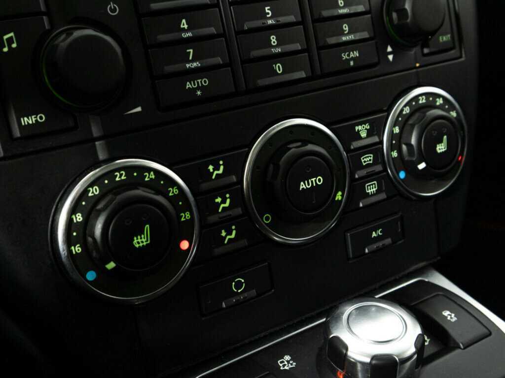 Б/У Лэнд Ровер Фрилендер 2012 года. Фото: #15