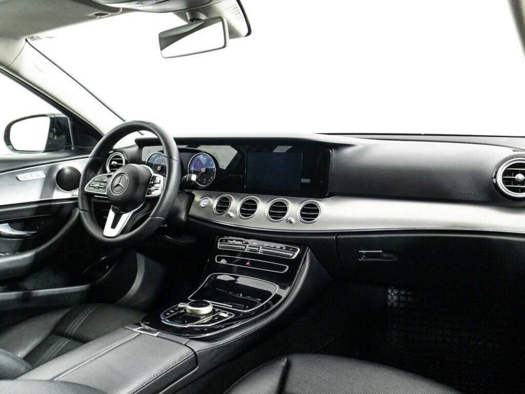 Б/У Мерседес-Бенц Е-Класс 2019 года. Фото: #8