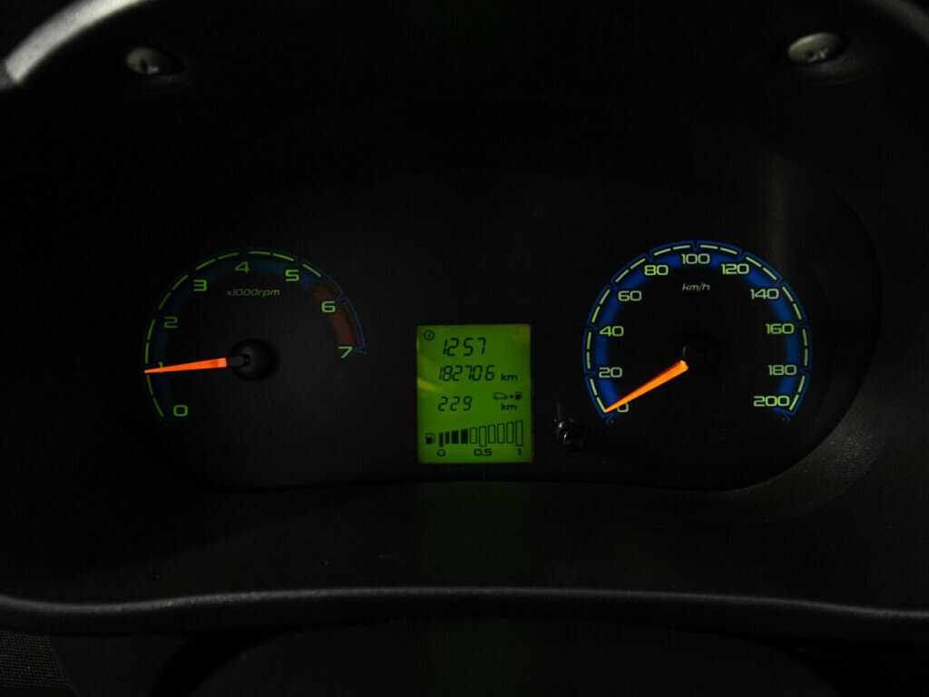 Б/У Лада (ВАЗ) Гранта 2013 года. Фото: #11