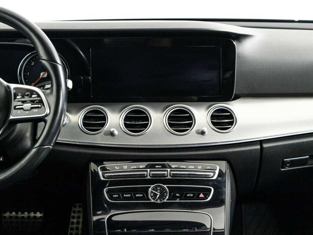 Б/У Мерседес-Бенц Е-Класс 2018 года. Фото: #13