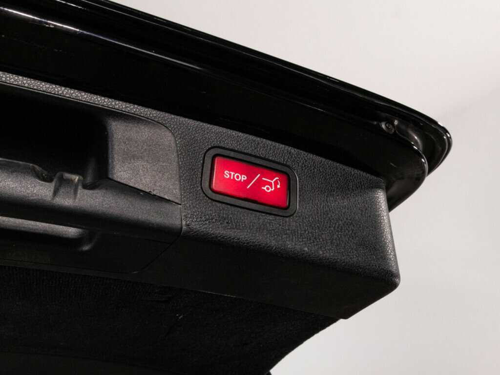 Б/У Мерседес-Бенц Е-Класс 2018 года. Фото: #15