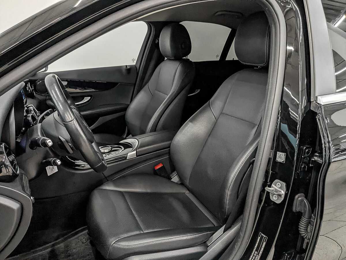 Б/У Мерседес-Бенц Ц-Класс 2018 года. Фото: #17