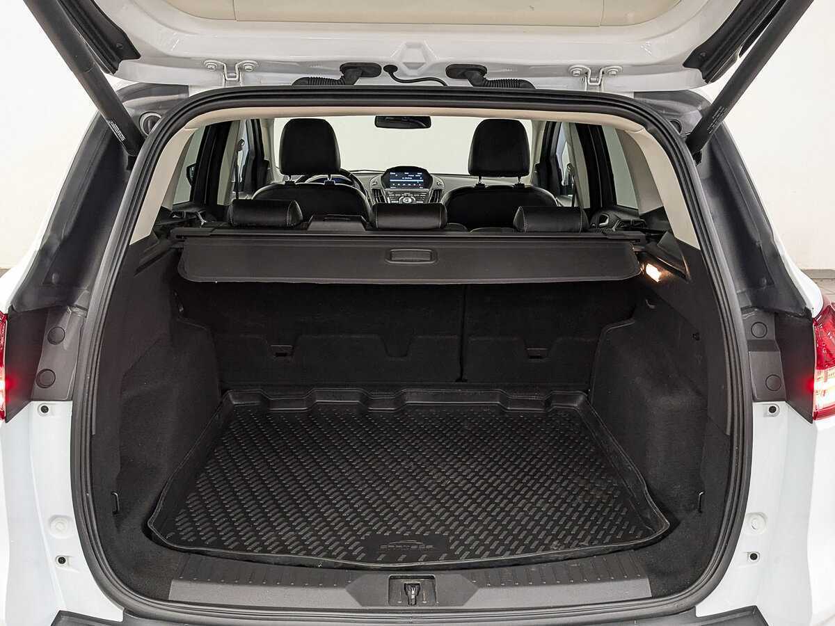 Б/У Форд Куга 2014 года. Фото: #9