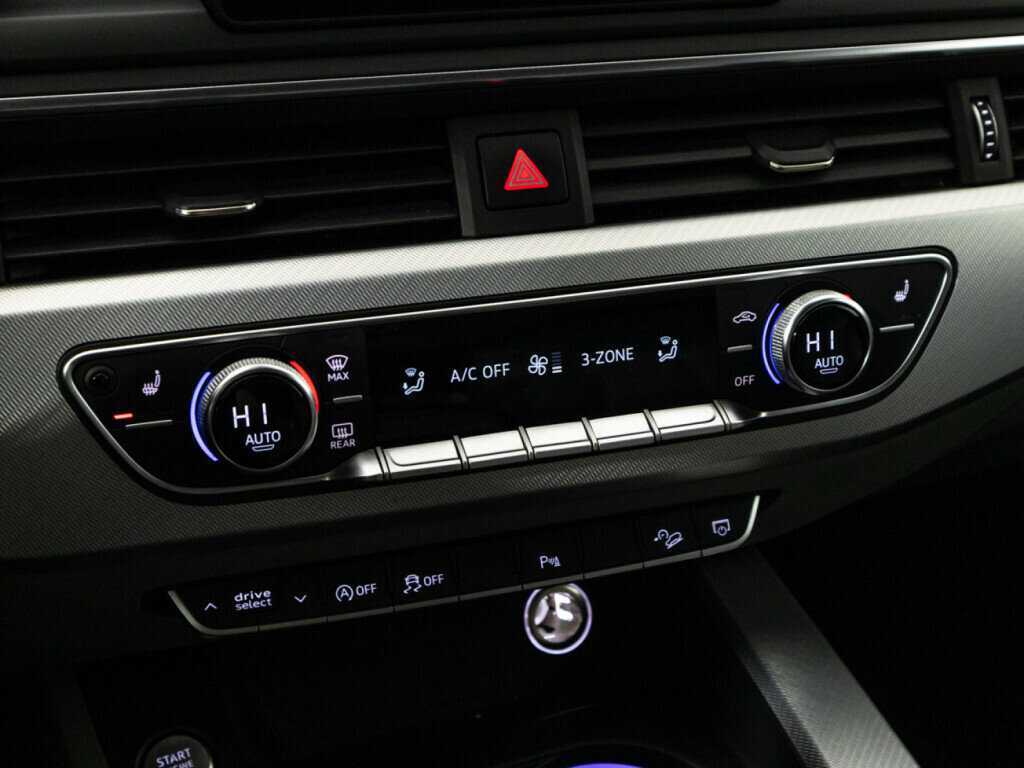 Б/У Ауди А4 2015 года. Фото: #15