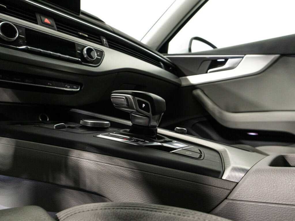 Б/У Ауди А4 2015 года. Фото: #18