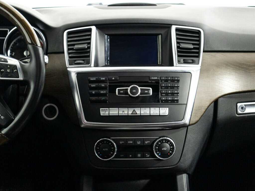 Б/У Мерседес-Бенц М-Класс 2014 года. Фото: #10