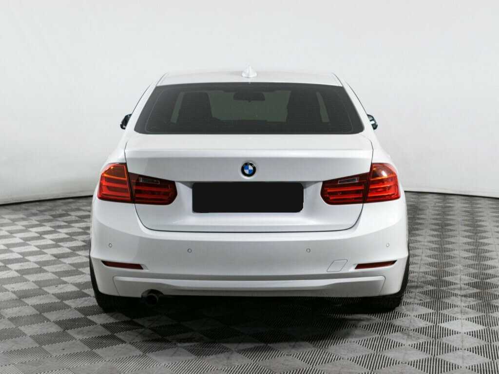 Б/У БМВ 3 серии 2014 года. Фото: #4