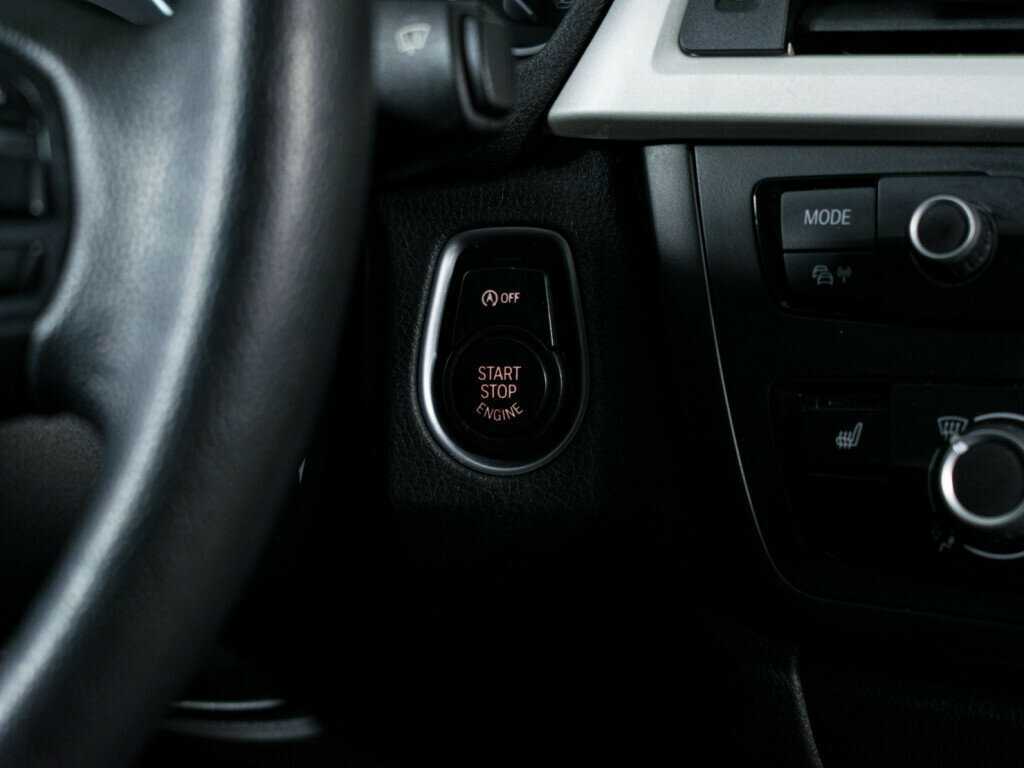 Б/У БМВ 3 серии 2014 года. Фото: #12