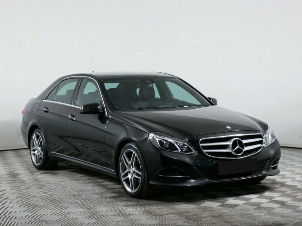 Б/У Мерседес-Бенц Е-Класс 2013 года. Фото: #2