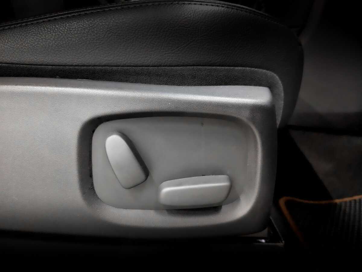 Б/У Лэнд Ровер Дискавери 2013 года. Фото: #22