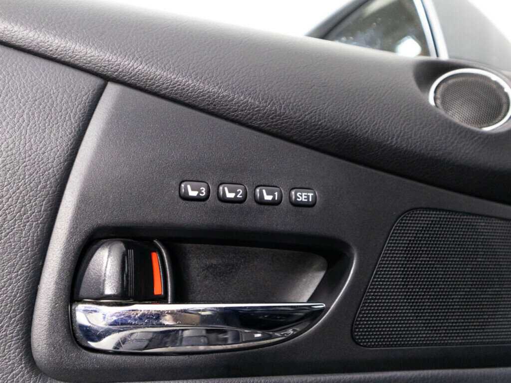 Б/У Лексус Р-Икс 2014 года. Фото: #21