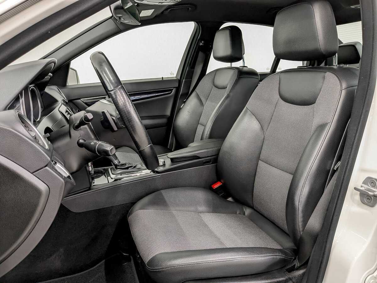 Б/У Мерседес-Бенц Ц-Класс 2012 года. Фото: #15