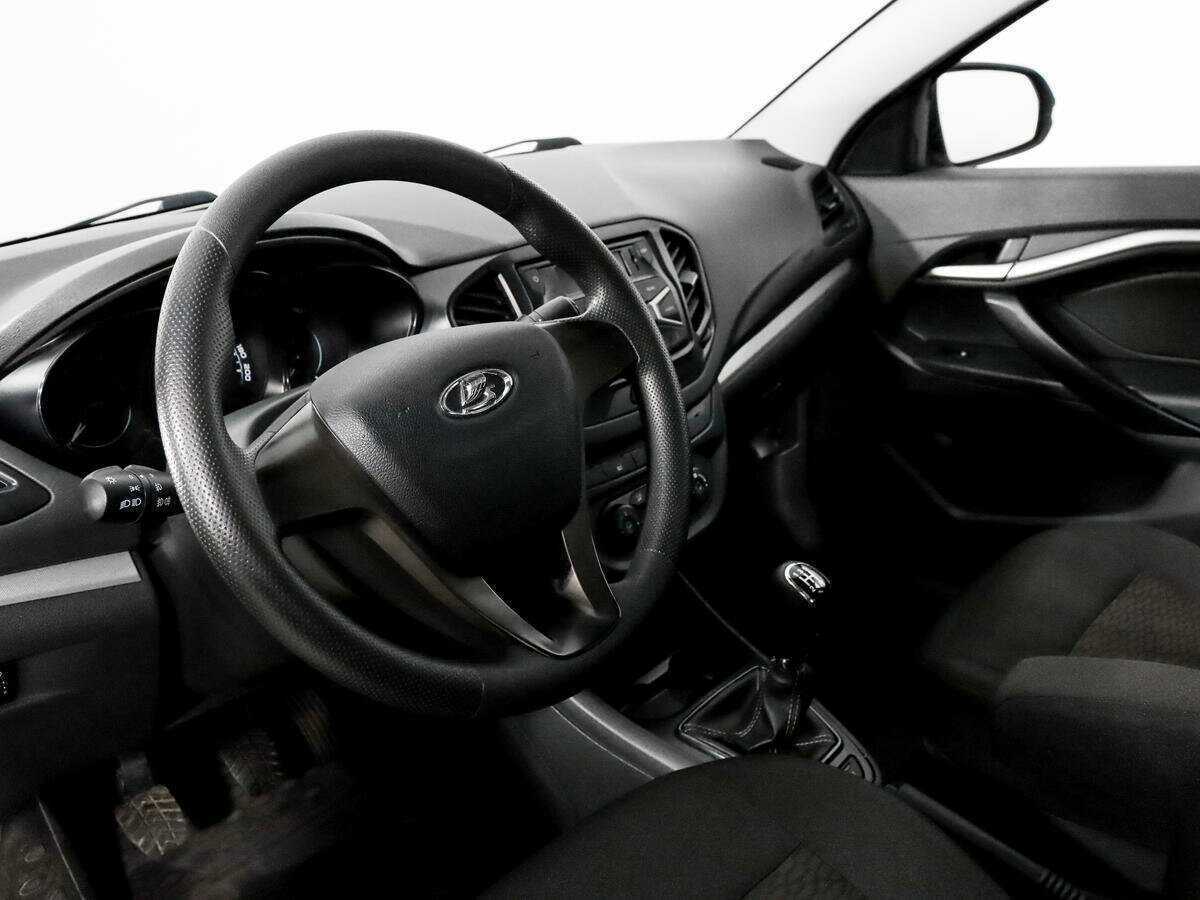 Б/У Лада (ВАЗ) Веста 2016 года. Фото: #8