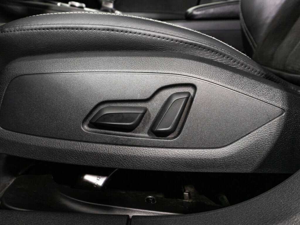 Б/У Ауди А4 2019 года. Фото: #15