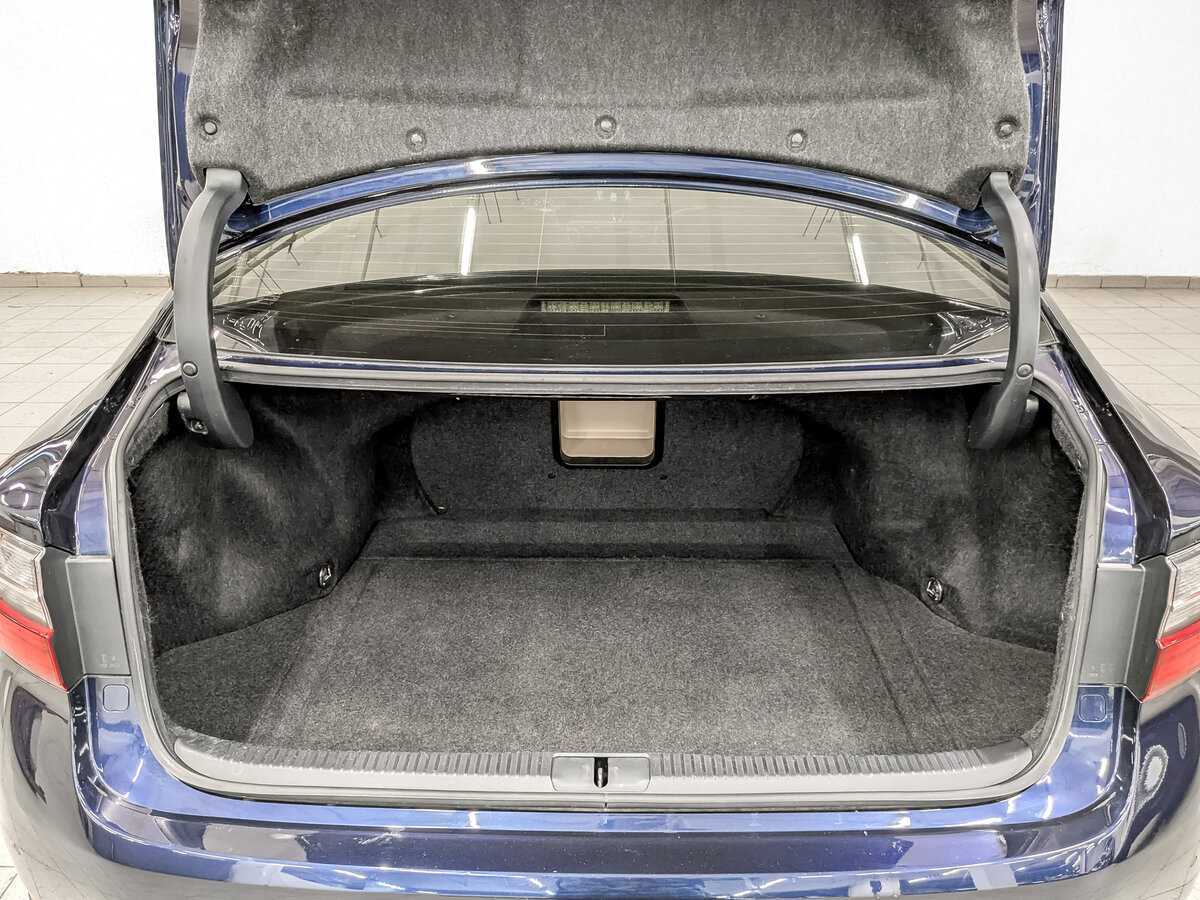 Б/У Лексус ЕС 2015 года. Фото: #9