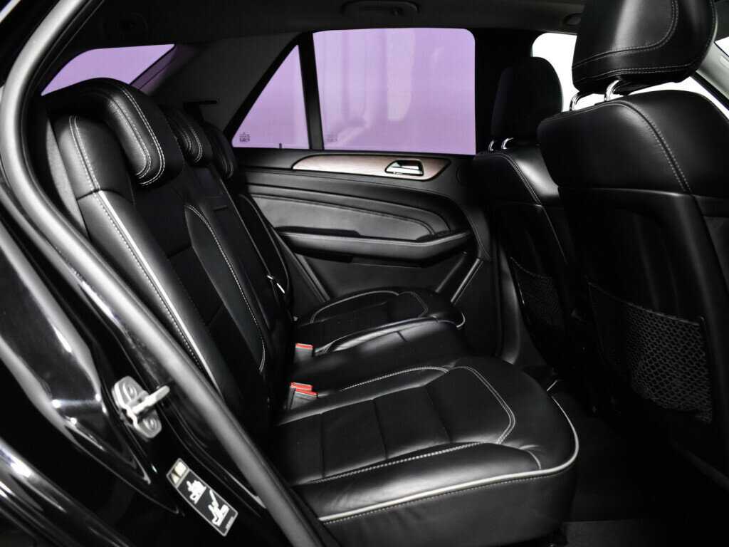 Б/У Мерседес-Бенц М-Класс 2013 года. Фото: #9