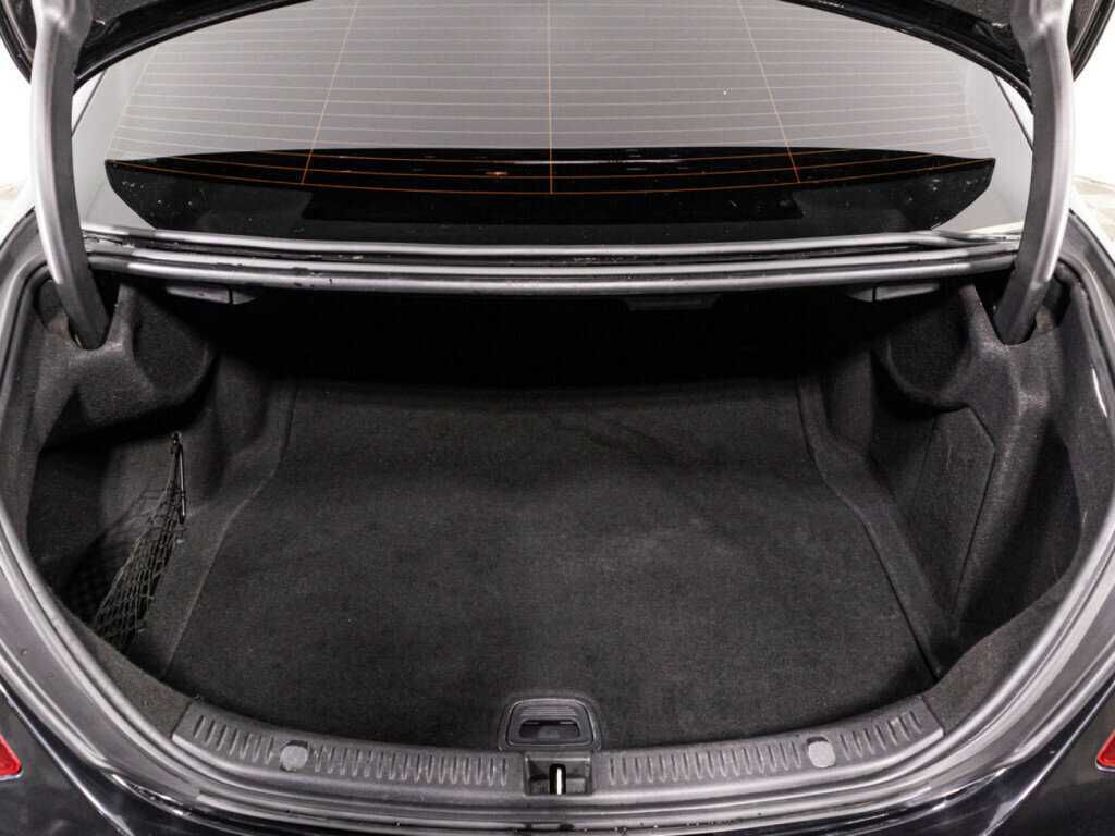 Б/У Мерседес-Бенц Е-Класс 2017 года. Фото: #14