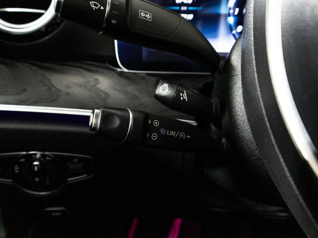 Б/У Мерседес-Бенц Е-Класс 2017 года. Фото: #21