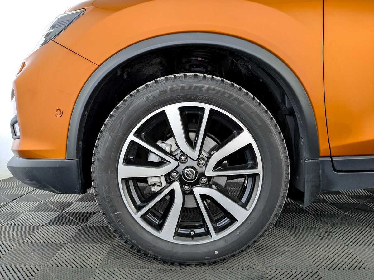 Б/У Ниссан Икс-Трейл 2019 года. Фото: #17