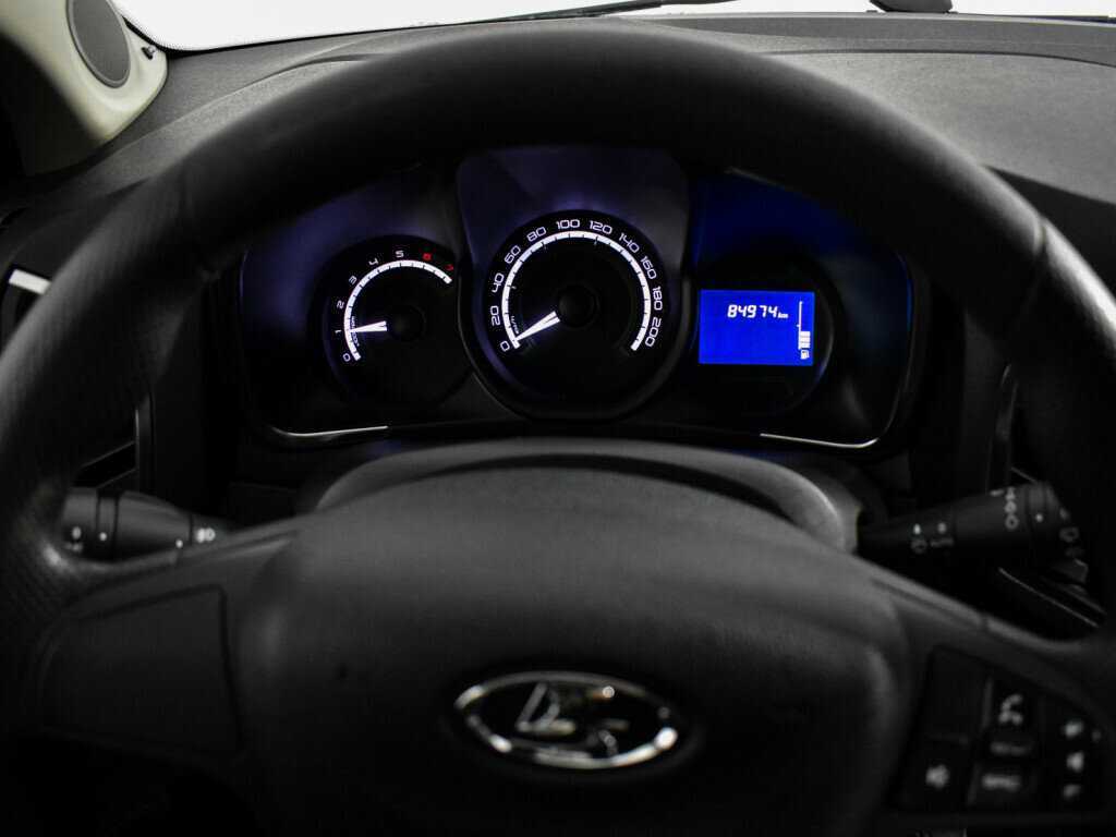 Б/У Лада (ВАЗ) ИКСРЭЙ 2017 года. Фото: #18