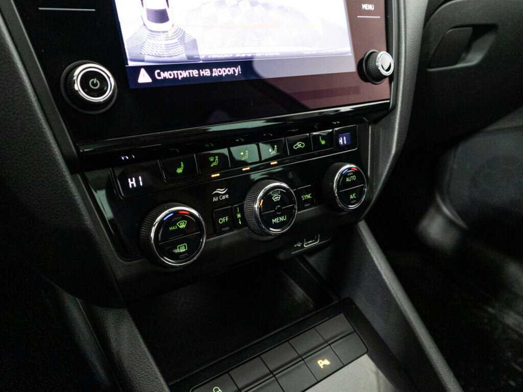 Б/У Шкода Октавия 2019 года. Фото: #14