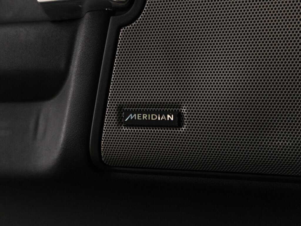 Б/У Лэнд Ровер Дискавери 2016 года. Фото: #20