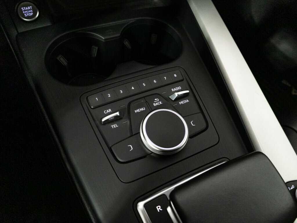 Б/У Ауди А4 2019 года. Фото: #16