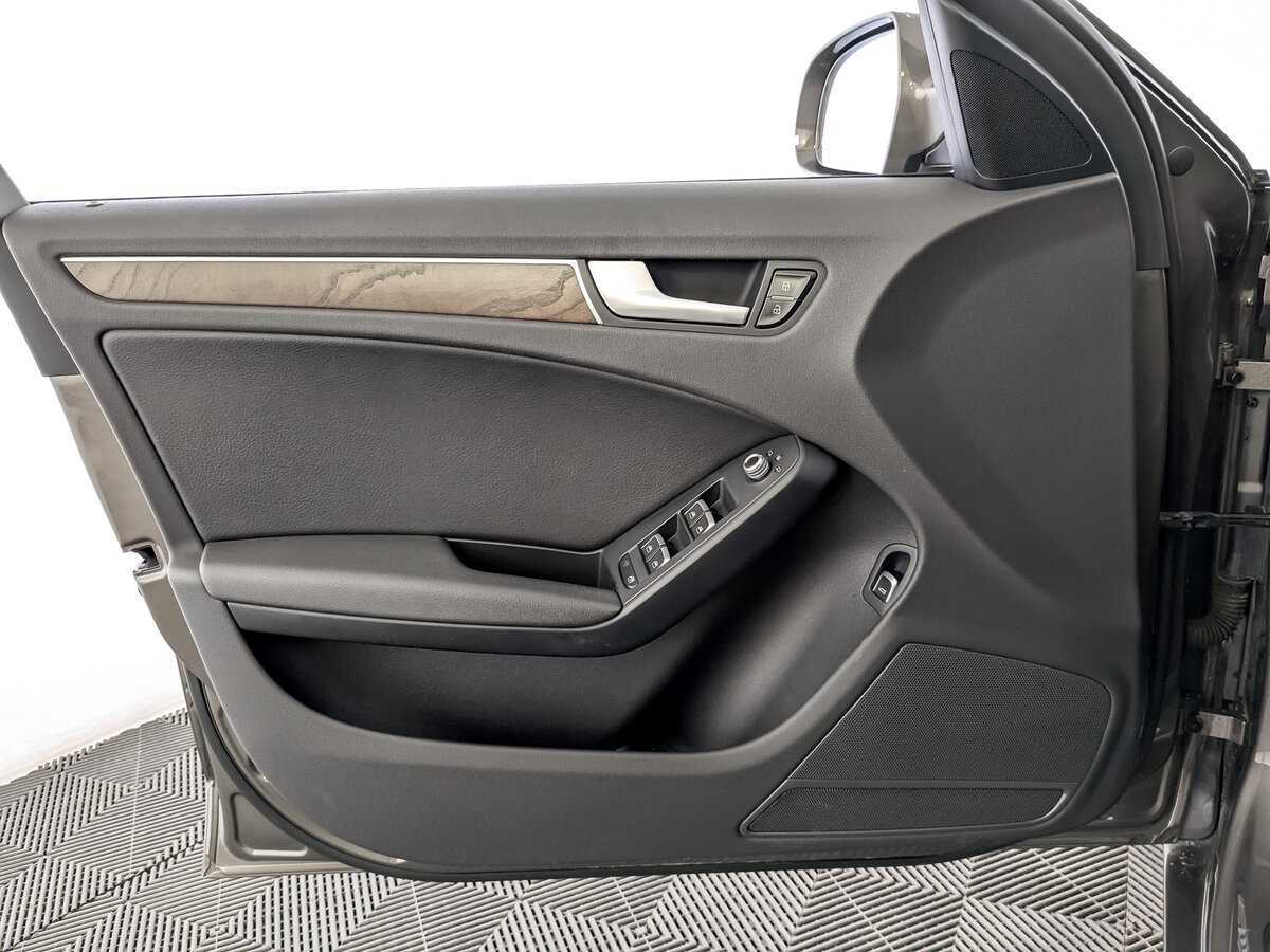 Б/У Ауди А4 2015 года. Фото: #18