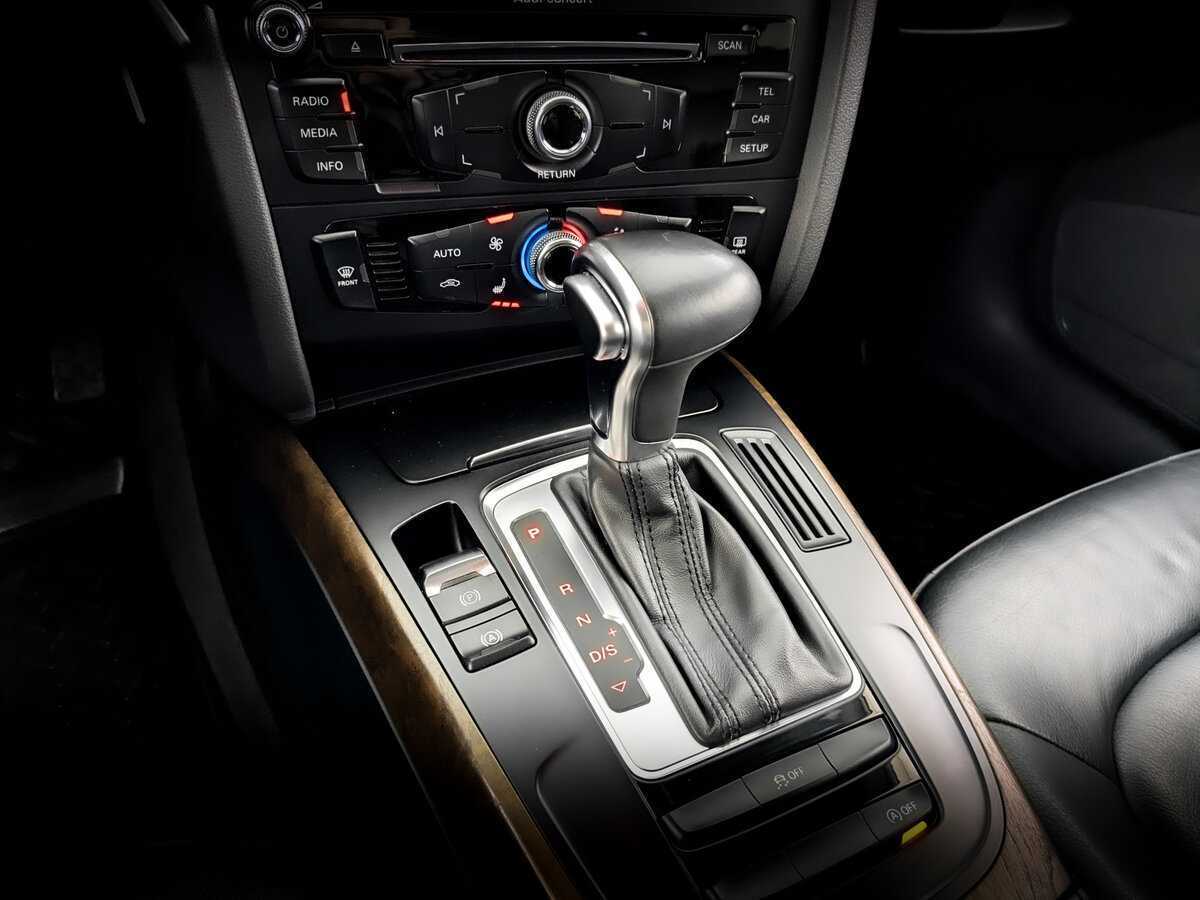 Б/У Ауди А4 2015 года. Фото: #24