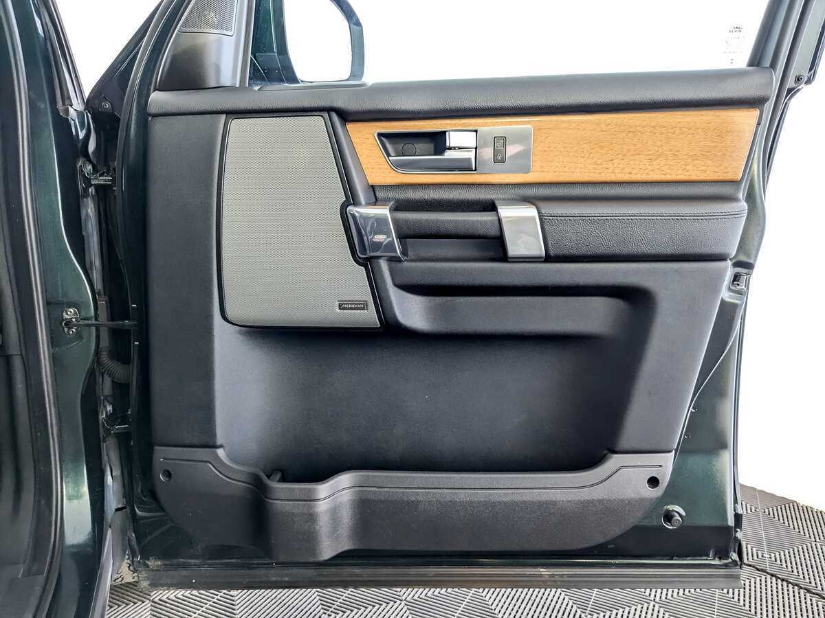 Б/У Лэнд Ровер Дискавери 2014 года. Фото: #24