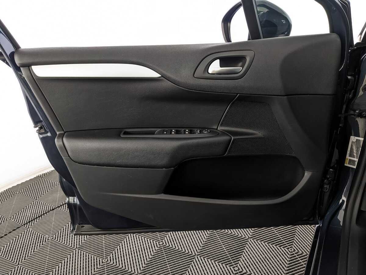 Б/У Ситроен Ц4 2021 года. Фото: #18