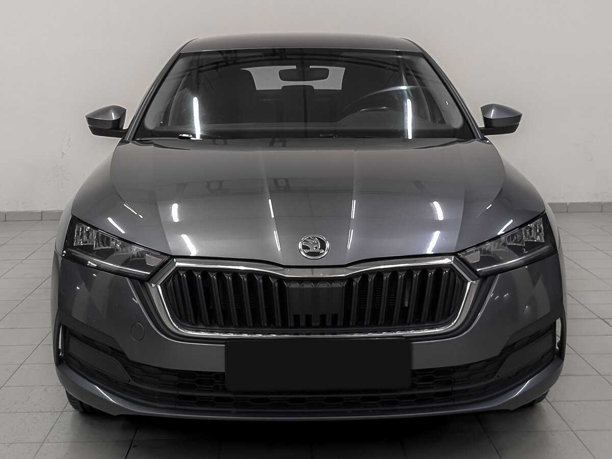 Б/У Шкода Октавия 2021 года. Фото: #1