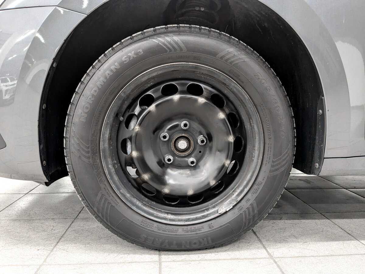 Б/У Шкода Октавия 2021 года. Фото: #17