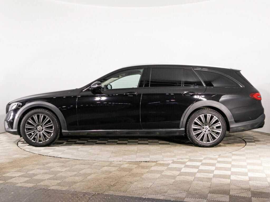 Б/У Мерседес-Бенц Е-Класс 2017 года. Фото: #7