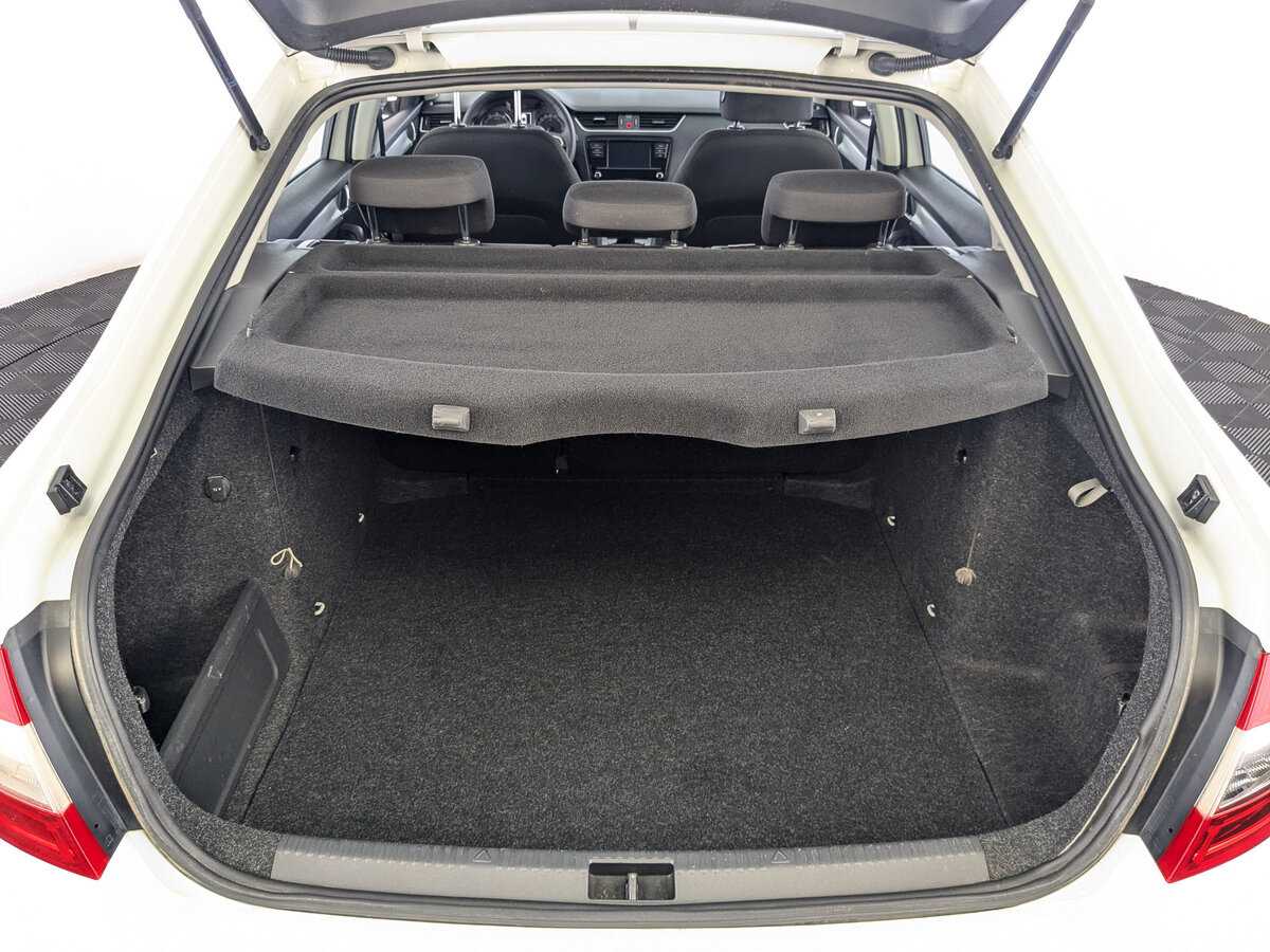 Б/У Шкода Октавия 2019 года. Фото: #9