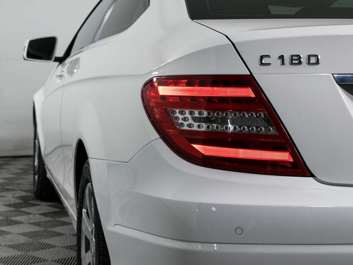 Б/У Мерседес-Бенц Ц-Класс 2014 года. Фото: #14