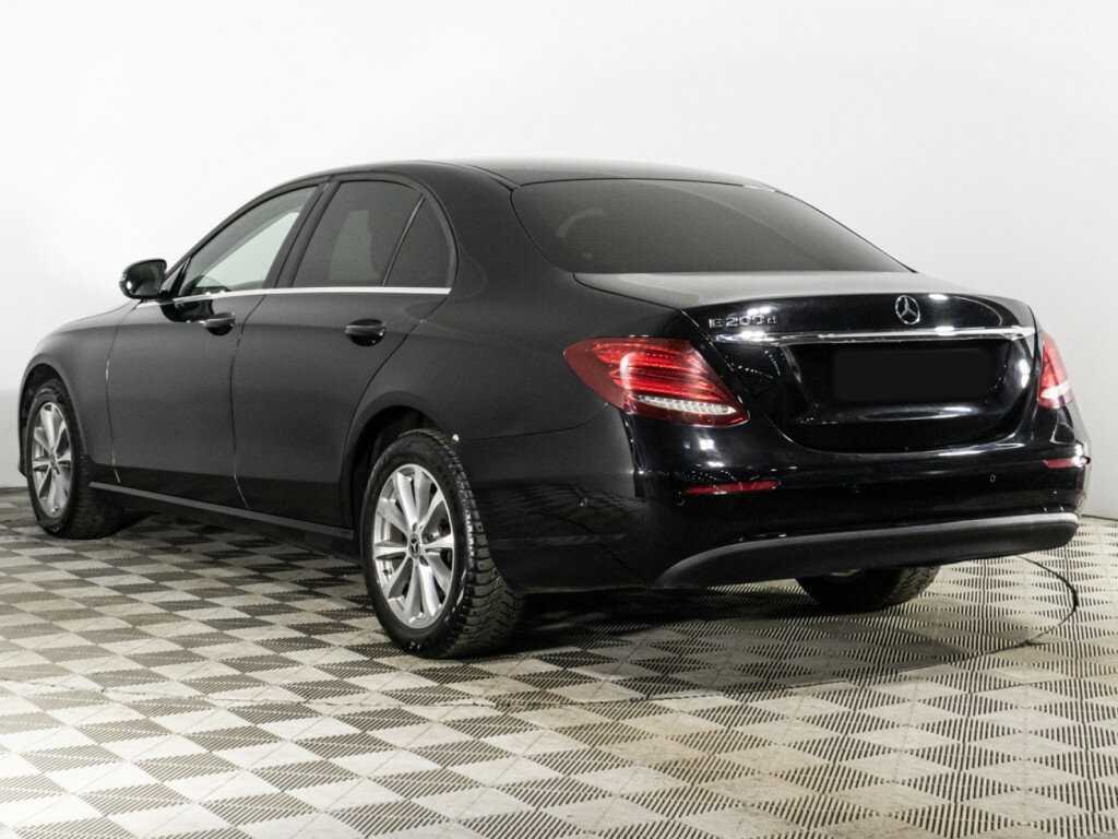 Б/У Мерседес-Бенц Е-Класс 2019 года. Фото: #6