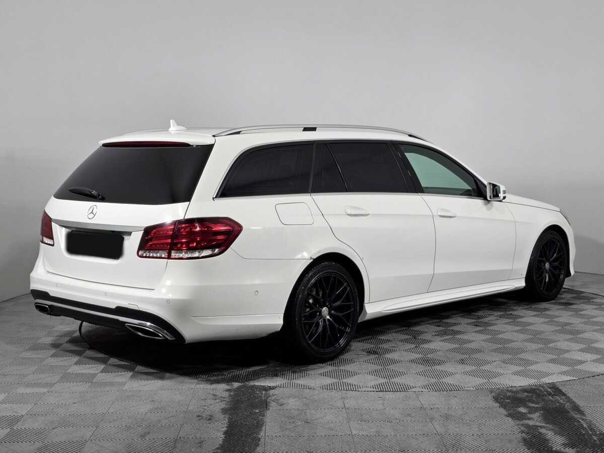 Б/У Мерседес-Бенц Е-Класс 2015 года. Фото: #7