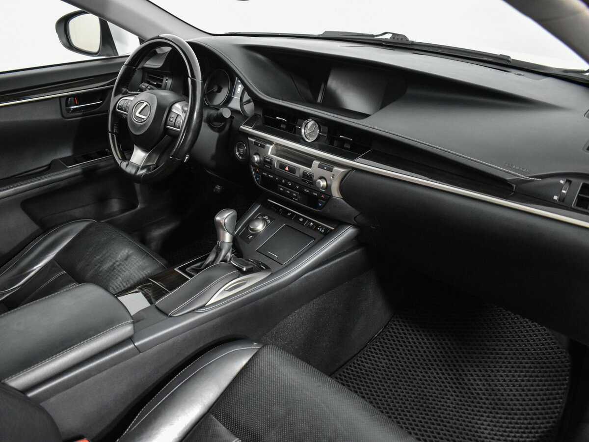 Б/У Лексус ЕС 2015 года. Фото: #11