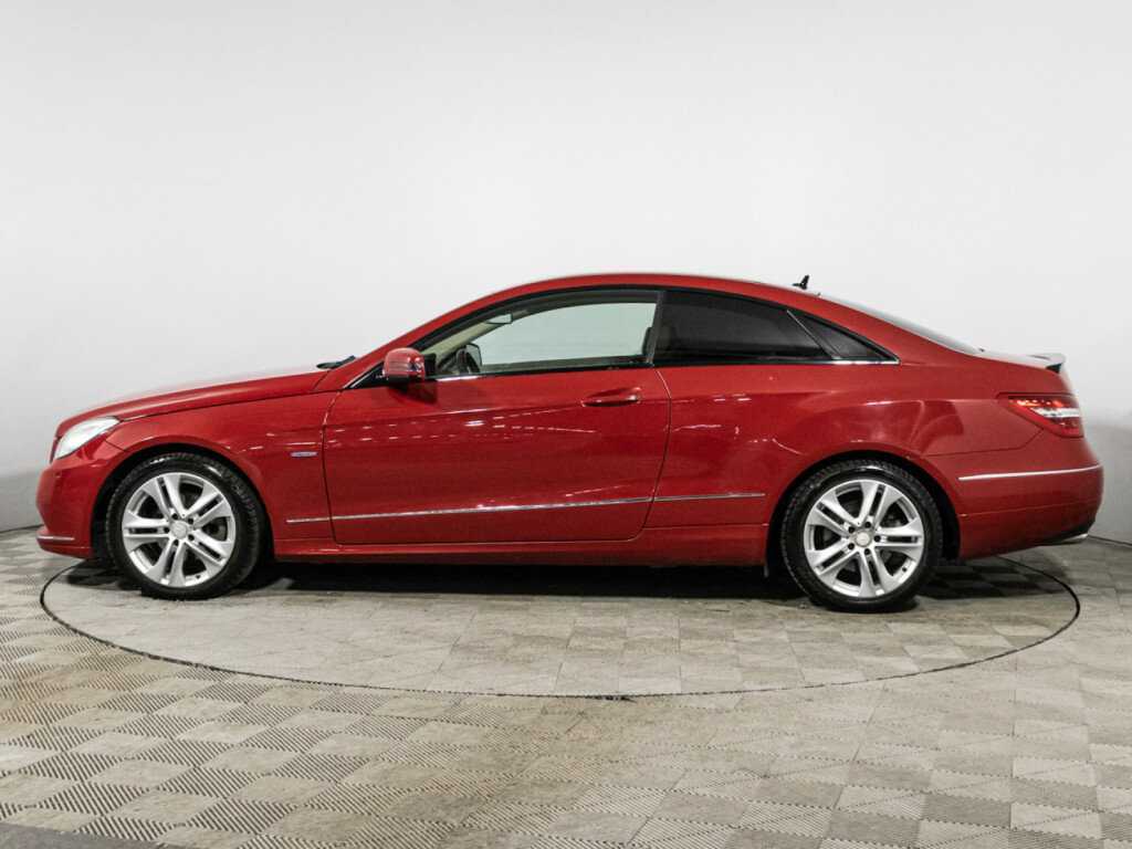 Б/У Мерседес-Бенц Е-Класс 2012 года. Фото: #7