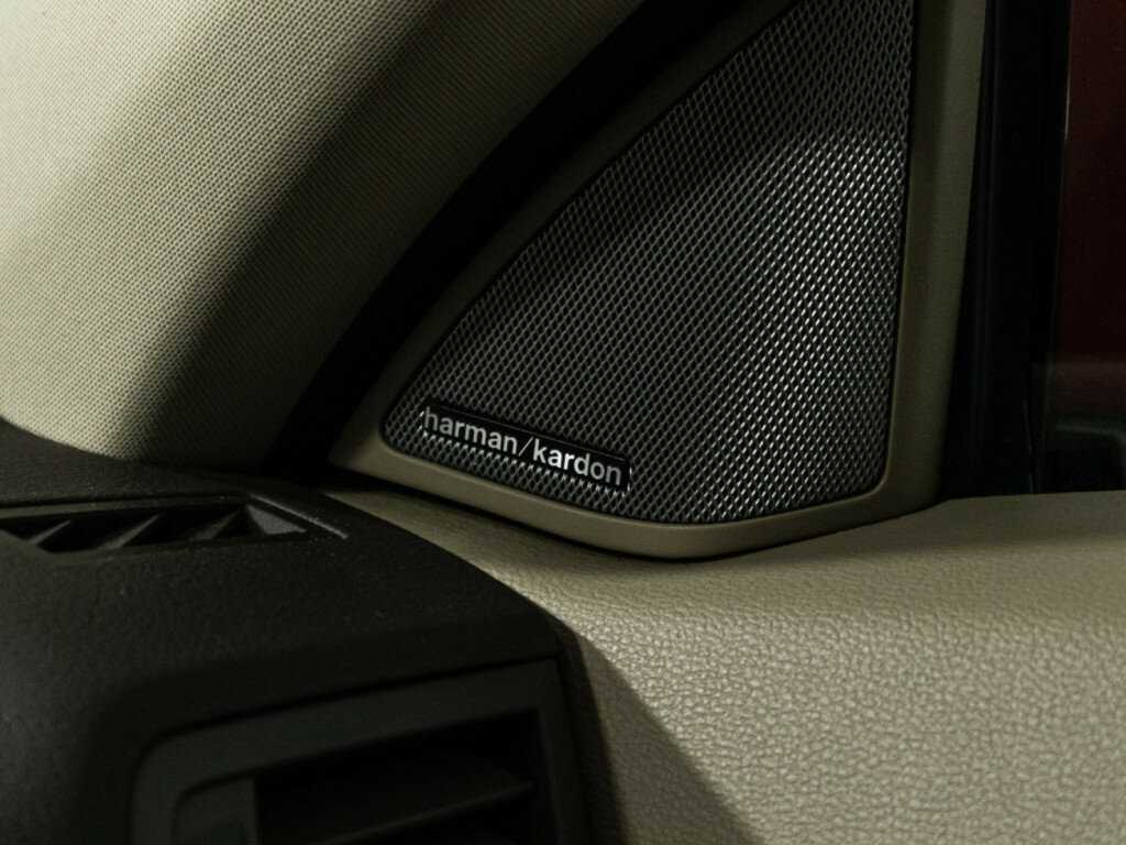 Б/У Мерседес-Бенц Е-Класс 2012 года. Фото: #16